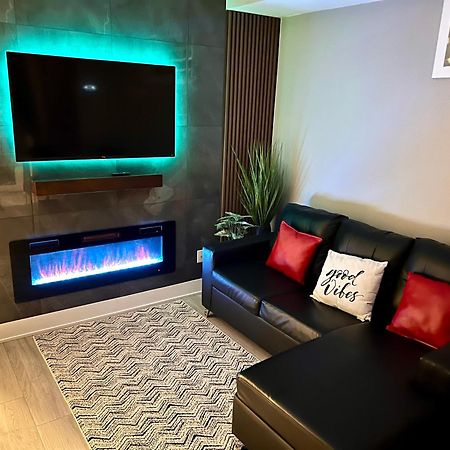 Niagara Getaway Across Fallsview Exterior foto